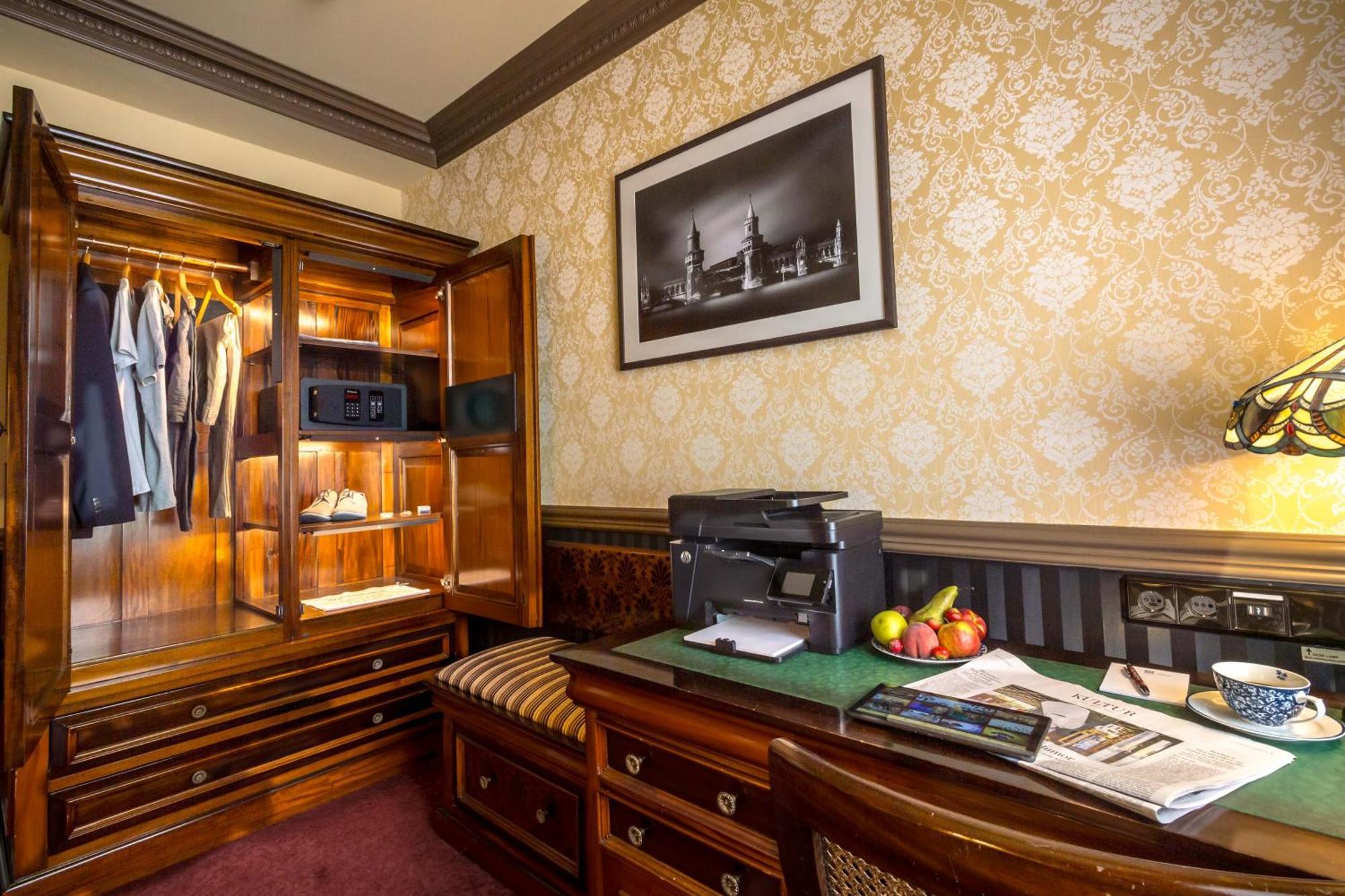 Hotel Myer's 4*